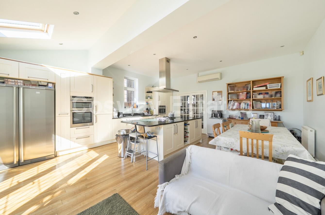 Sunnydale Gardens, Mill Hill, NW7, London